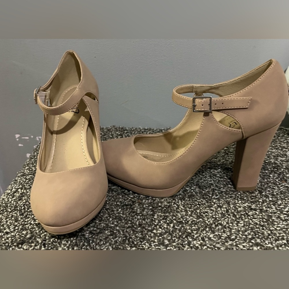Nude heels